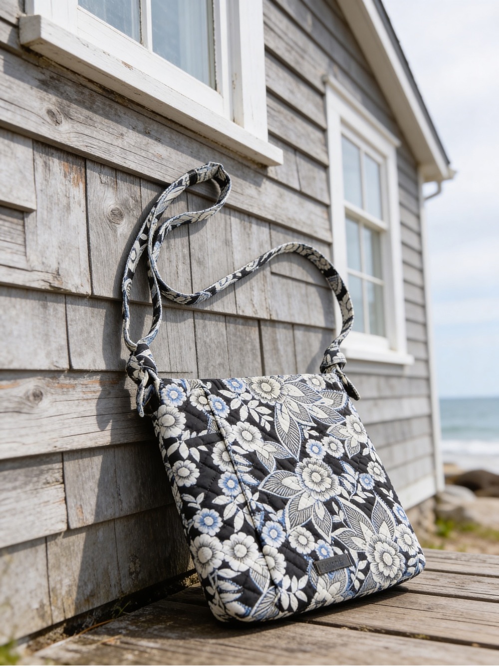 Vera Bradley Hadley Crossbody Hipster - Retired Snow Lotus PatternSpecifications